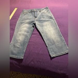 Women's‎ Blue Jeans Capris